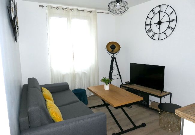 Apartment in Annemasse - M5 *Marquer* Beau T2 centre ville  Apartment in Annemasse - M5 *Marquer* Beau T2 centre ville