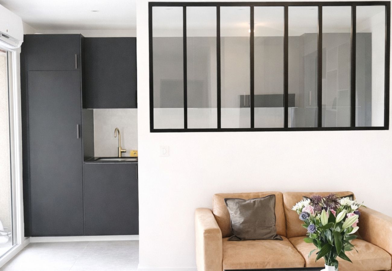 Apartment in Annemasse - M25 *Marquer* superbe appartement centre climatisé