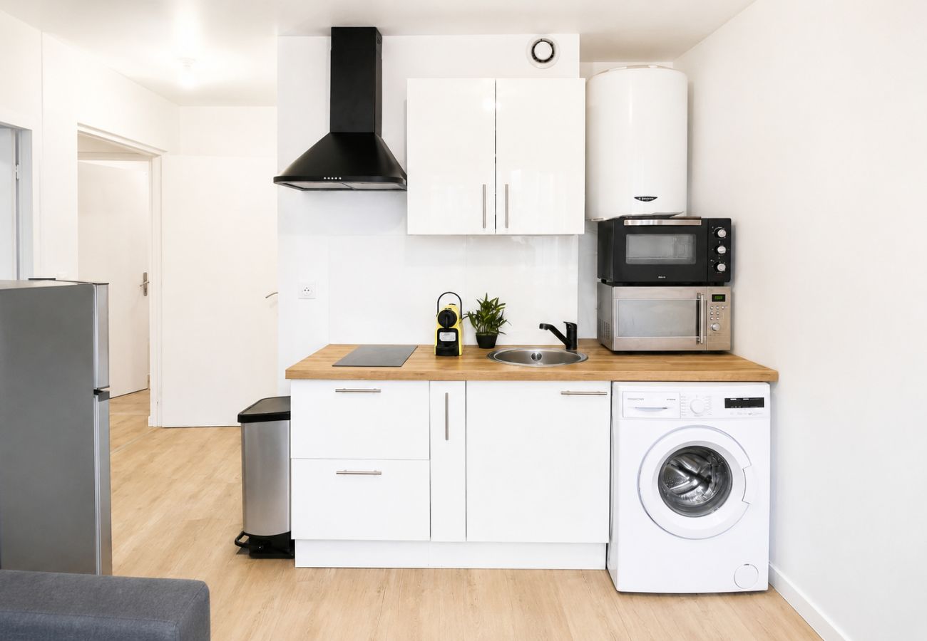 Apartment in Annemasse - M006 T2 Luxueux avec balcon centre-ville