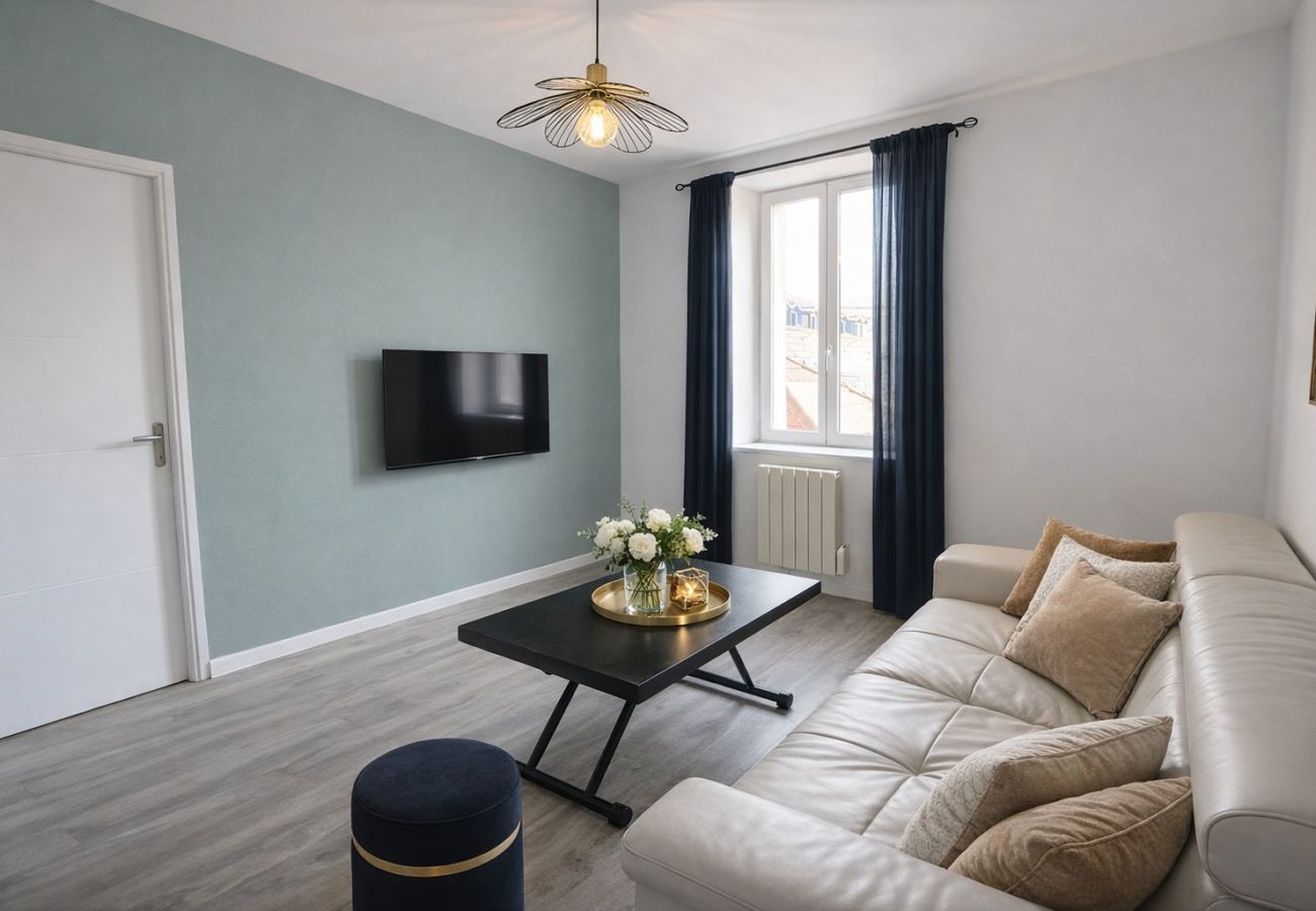 Apartment in Annemasse - M3 marquer bel appartement en centre ville