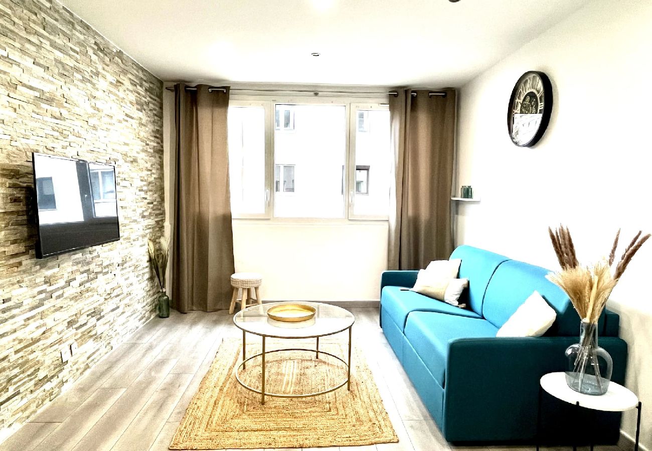 Apartment in Annemasse - M10*Marquer*T2 centre ville