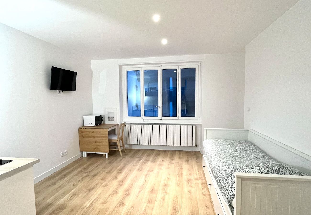 Studio in Annemasse - M23 *Marquer* Studio proche gare