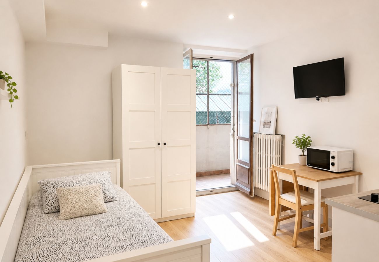 Studio in Annemasse - M024 Luxueux avec Balcon studio gare