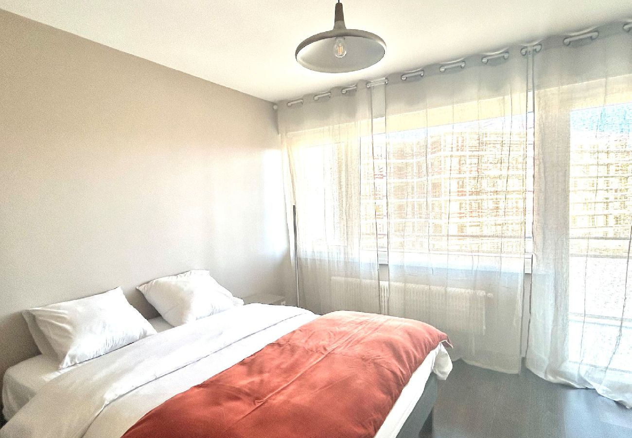 Apartment in Annemasse - M45 *Marquer* Grand T3 centre-ville avec balcons 