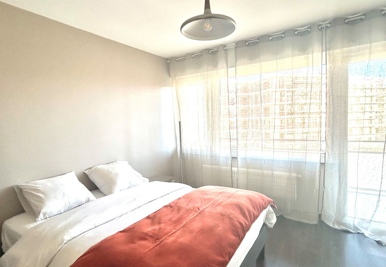 Apartment in Annemasse - M45 *Marquer* Grand T3 centre-ville avec balcons 