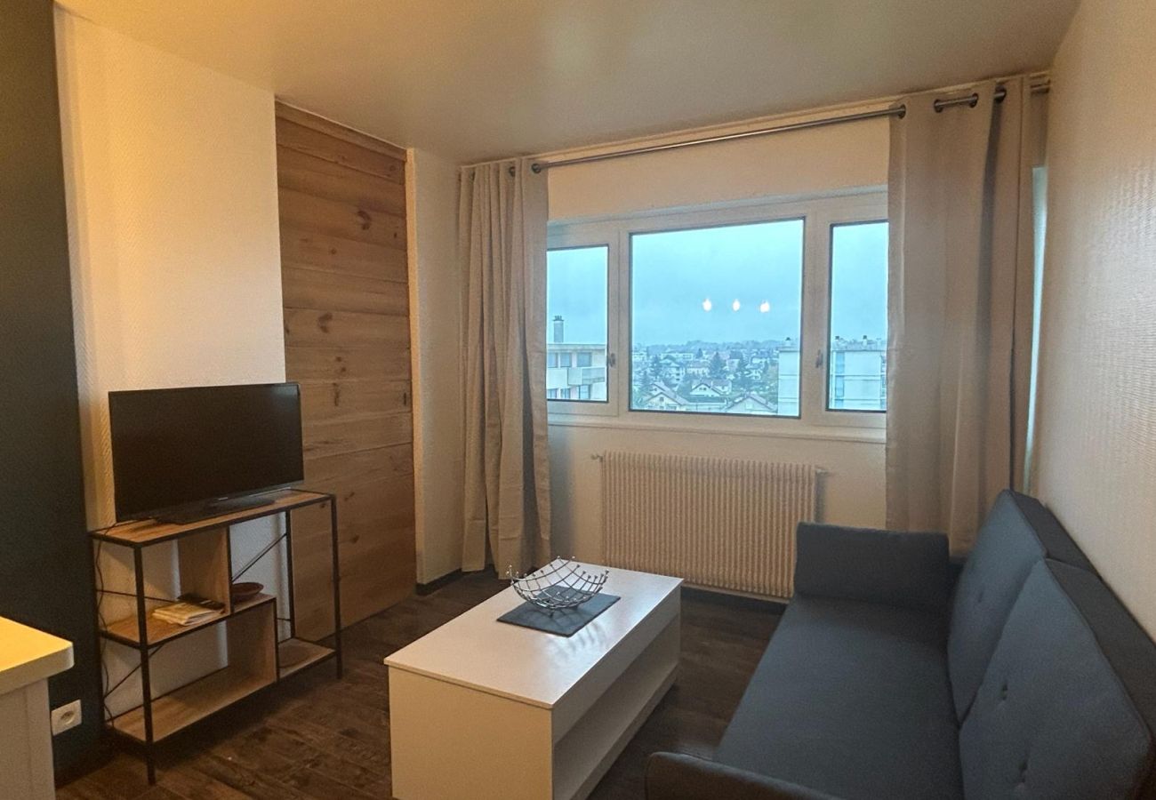 Apartment in Annemasse - M42* Marquer* T2 au calme 