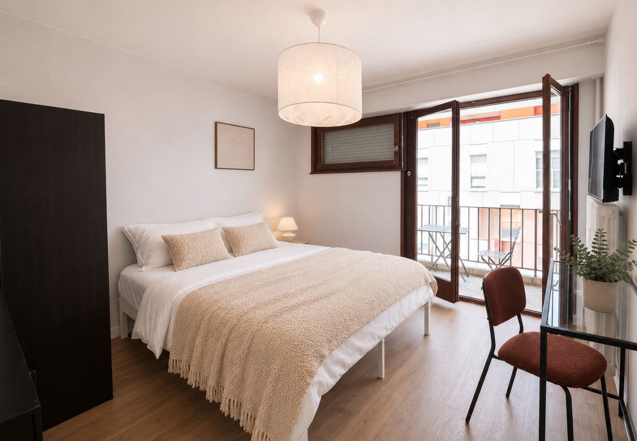 Studio in Annemasse - M073 Nid douillet avec joli balcon studio