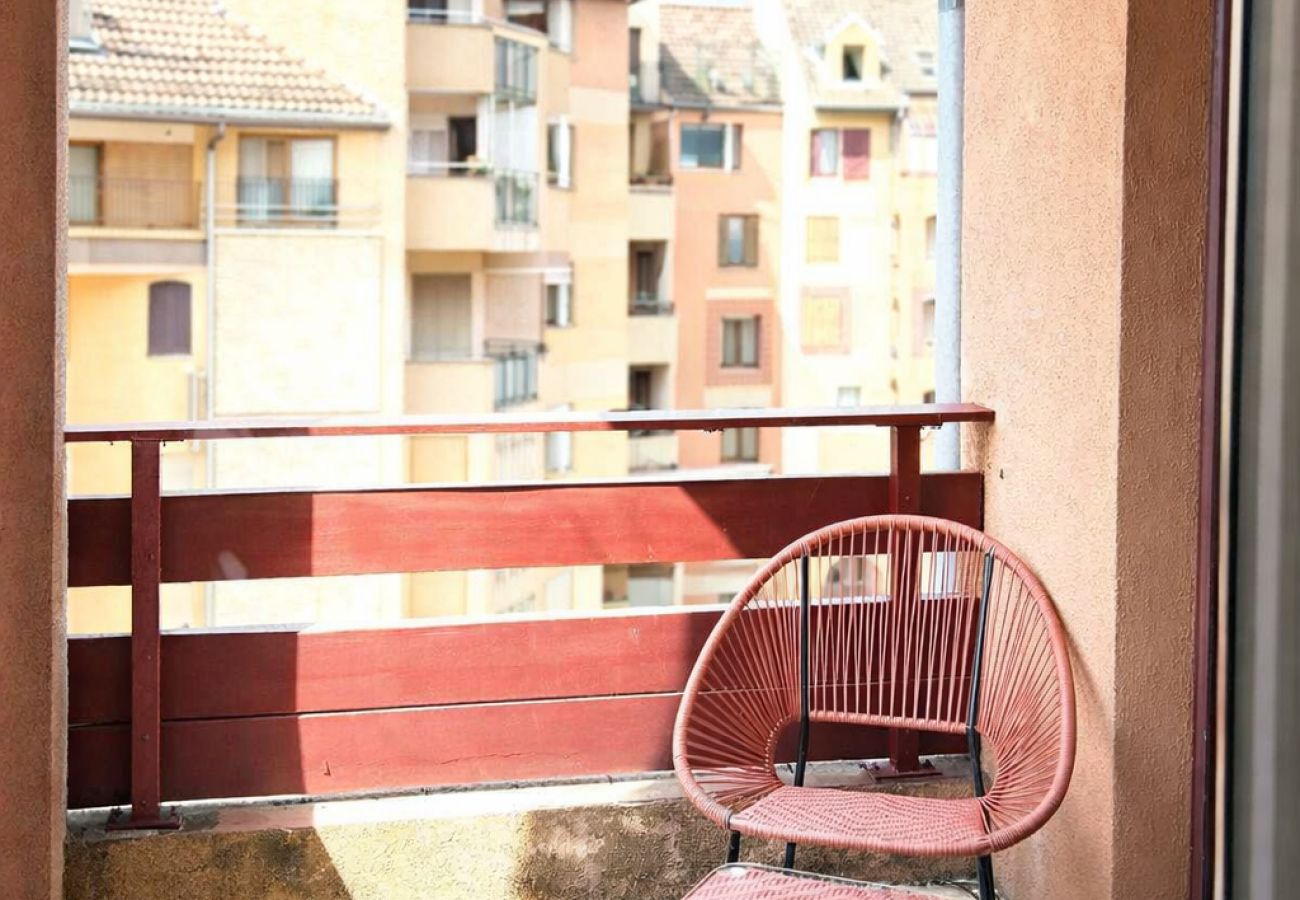 Apartment in Gaillard - M077 T4 Havre de paix moderne à Gaillard