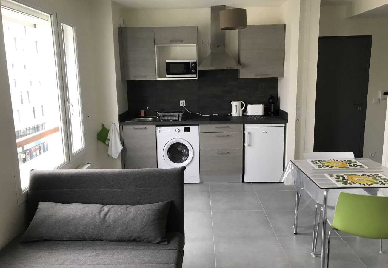 Apartment in Annemasse - M84*Marquer*Studio Heulot