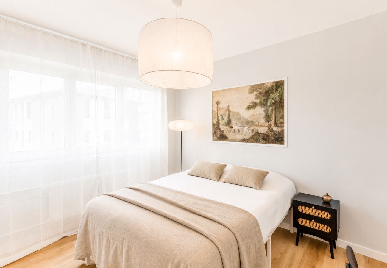 Apartment in Annemasse - M101 Jolie chambre colocation