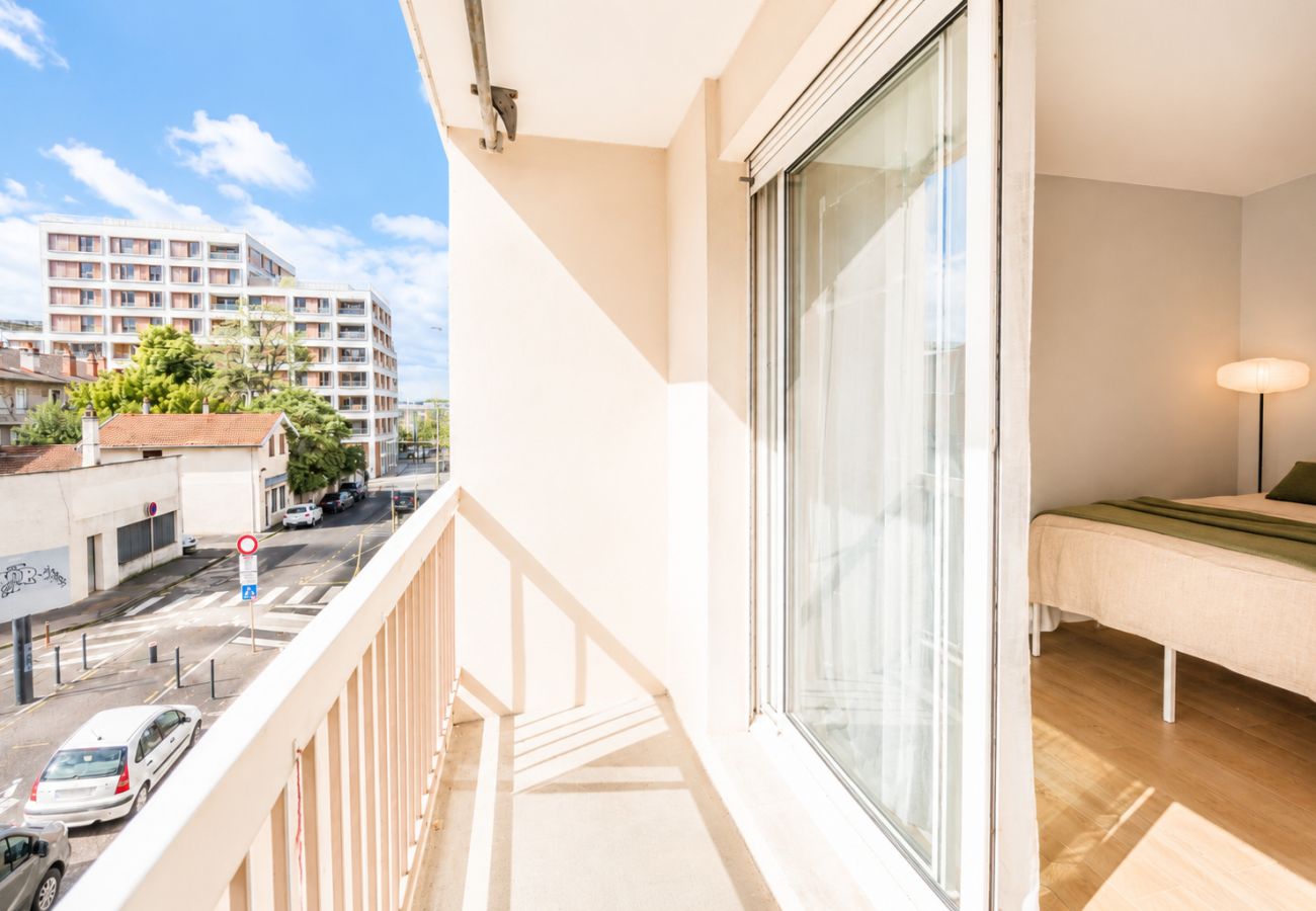 Apartment in Annemasse - M103 Chambre en colocation proche gare