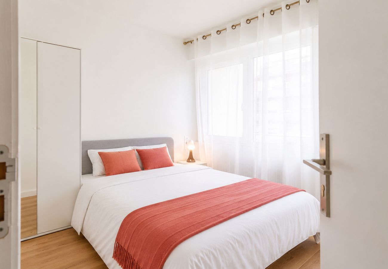 Apartment in Annemasse - M051 Élégante chambre Annemasse
