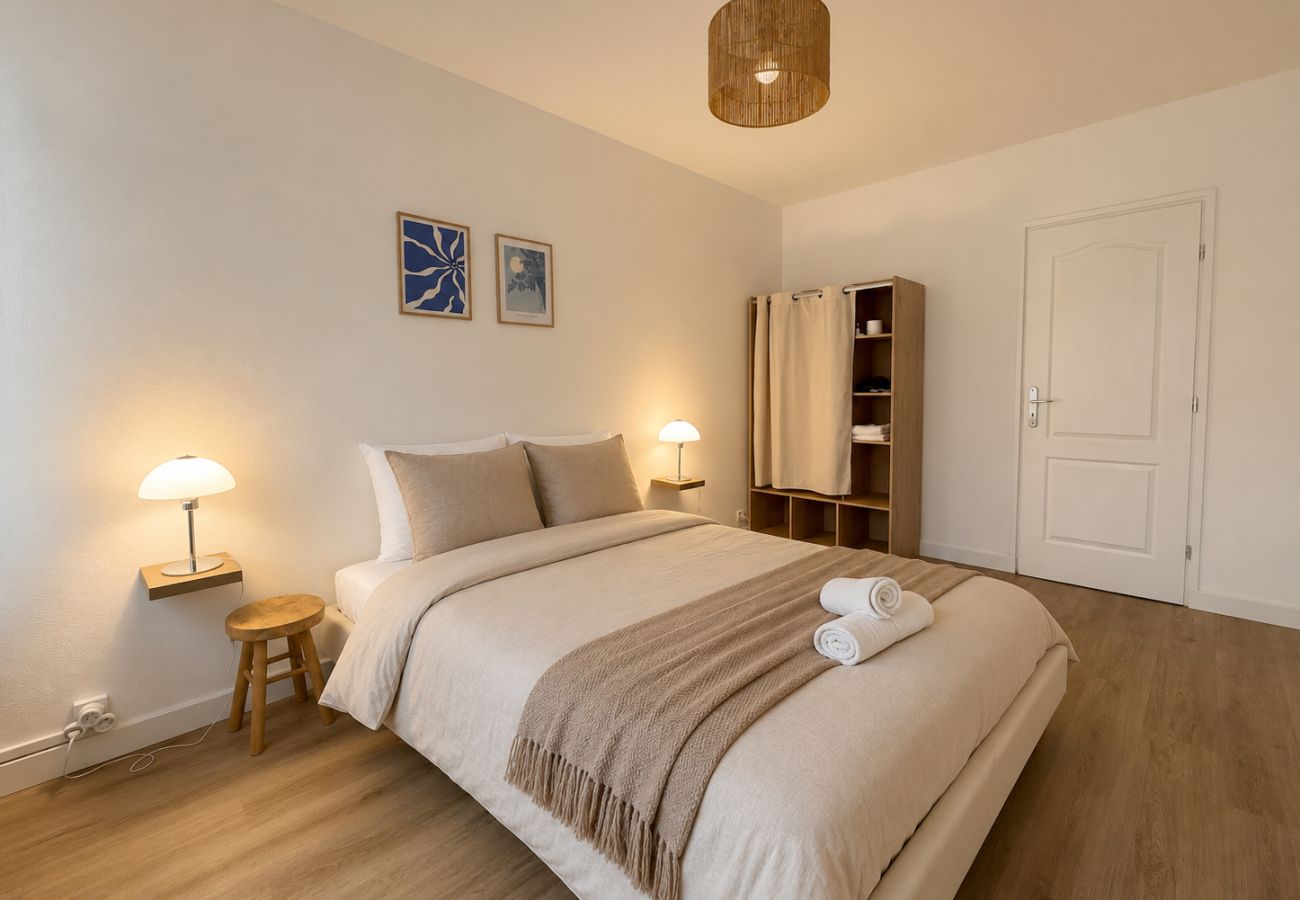 Apartment in Annemasse - M087 Splendide chambre gare Annemasse