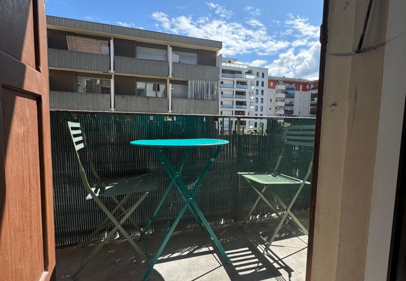 Studio in Annemasse - M98*Marquer* Studio avec balcon