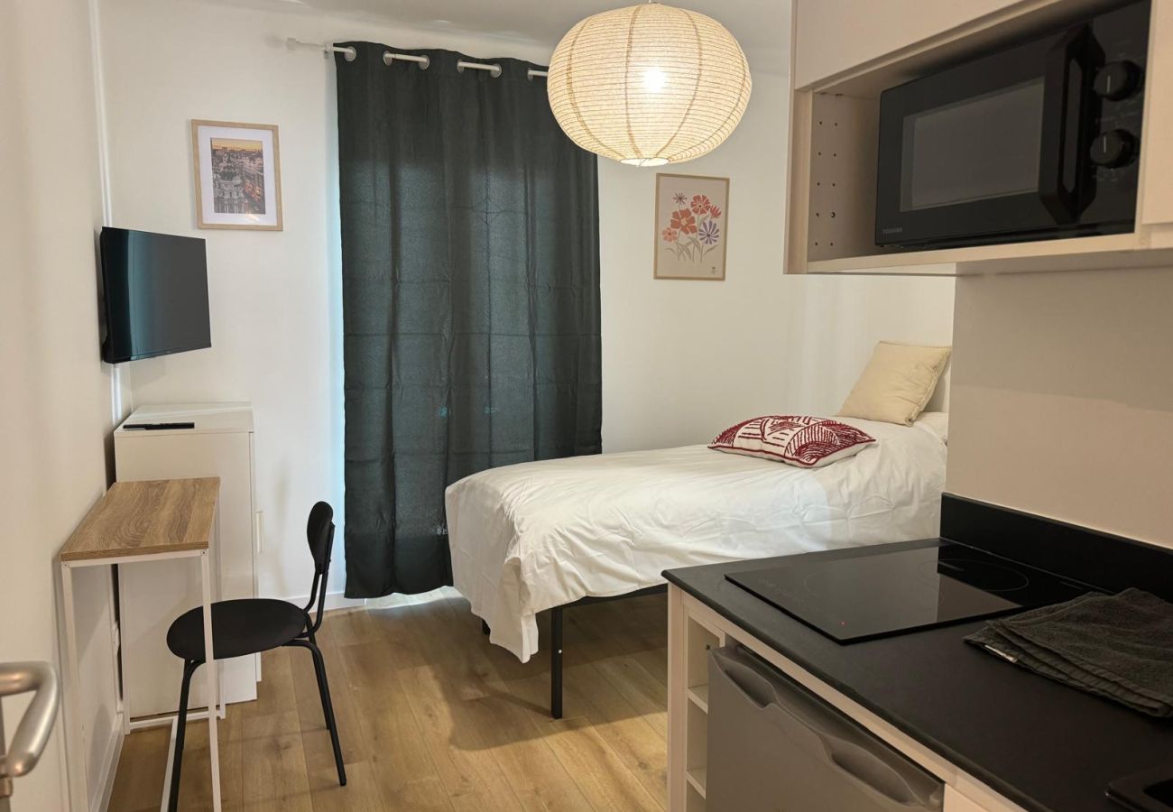 Studio in Annemasse - M98*Marquer* Studio avec balcon