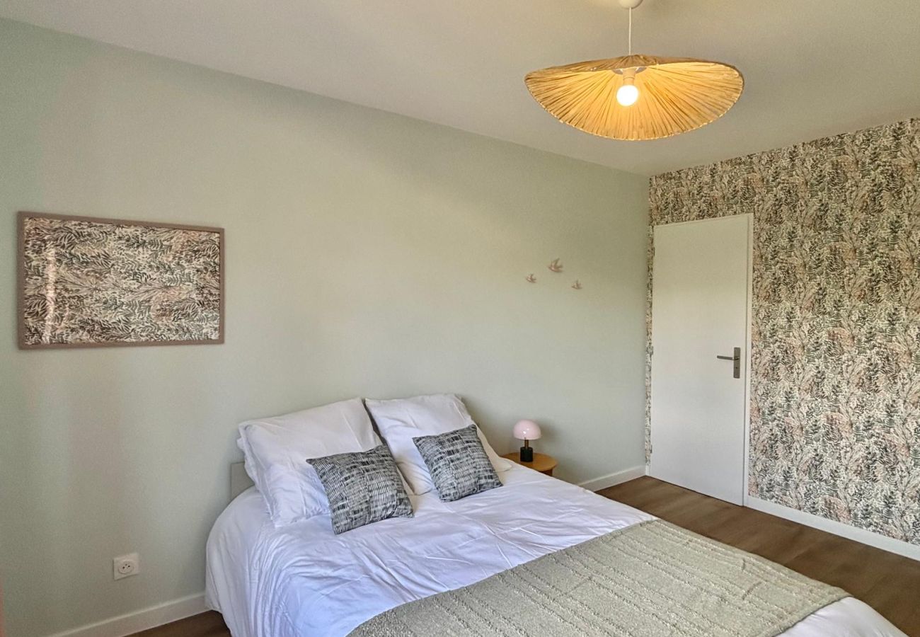Apartment in Annemasse - M121*Marquer*