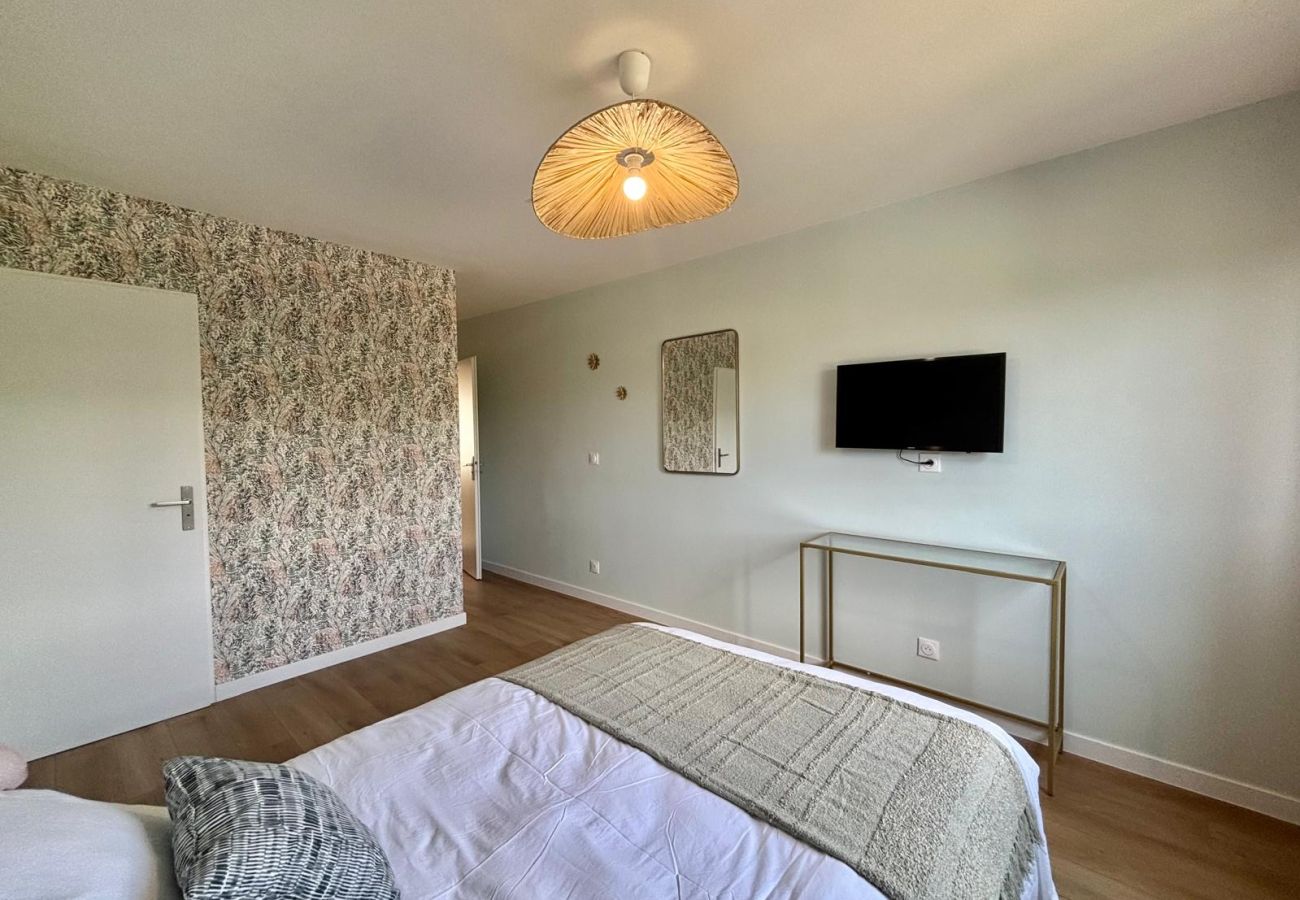 Apartment in Annemasse - M121*Marquer*