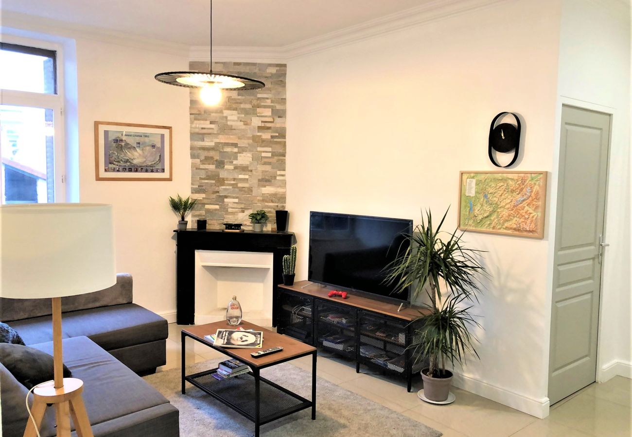 Apartment in Annemasse - M128*Marquer*