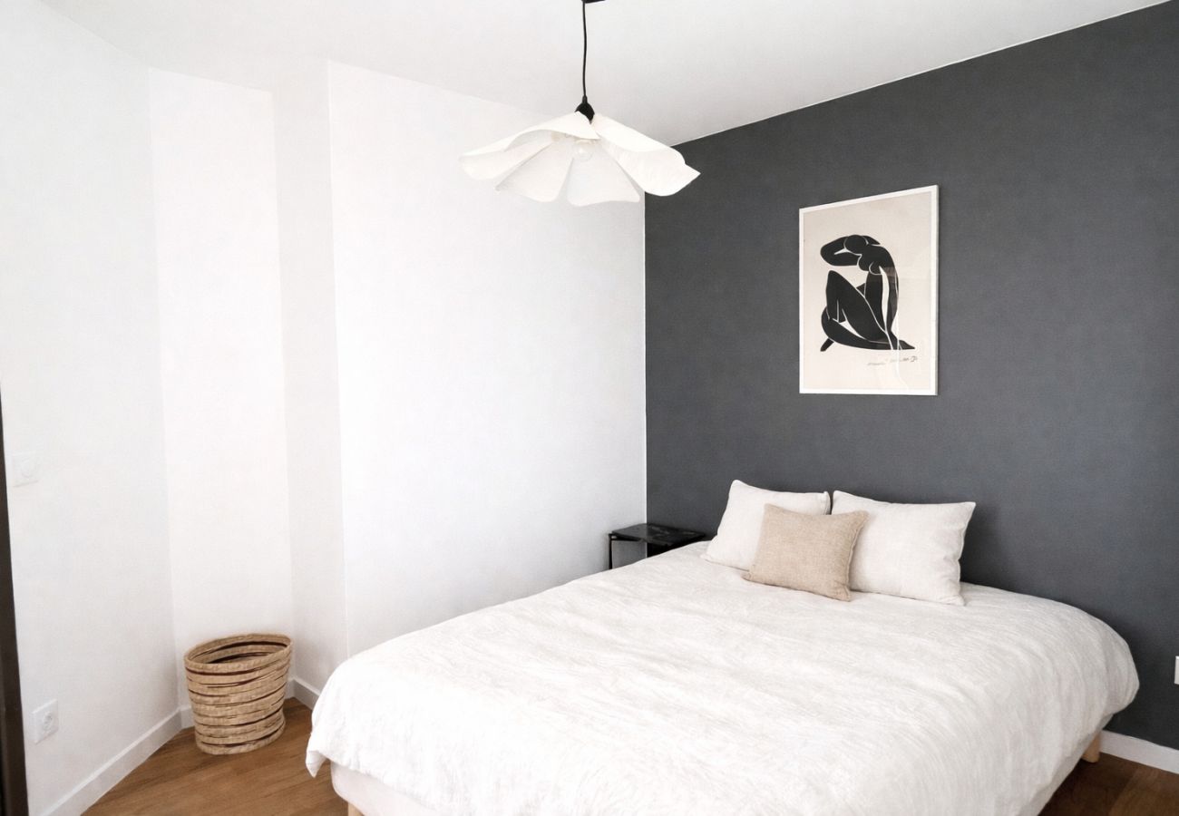 Appartement à Annemasse - M25 *Marquer* superbe appartement centre climatisé 