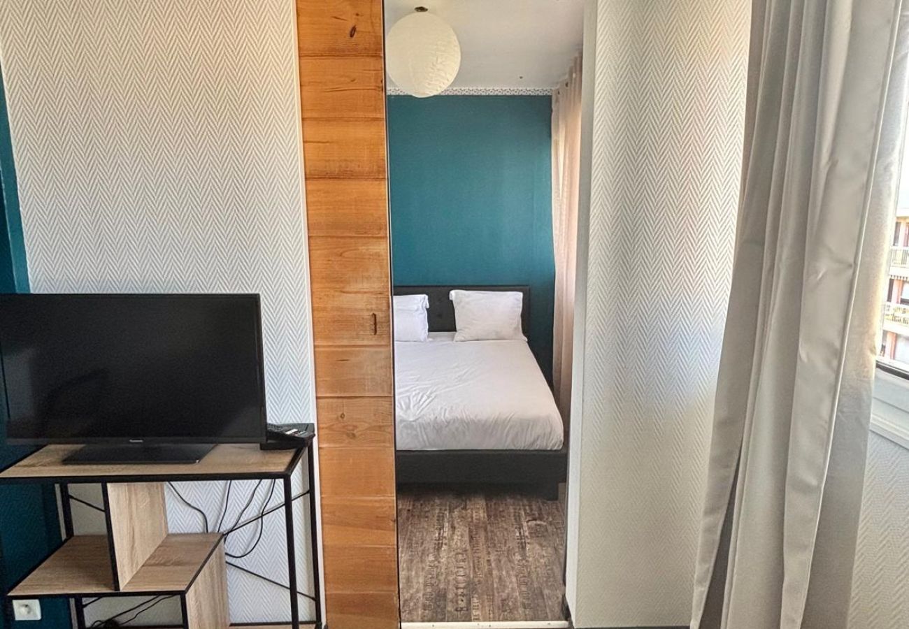Appartement à Annemasse - M42* Marquer* T2 au calme 