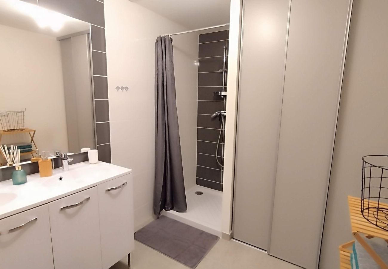 Appartement à Cranves-Sales - M47*Marquer* Beau T3 Scandinave 