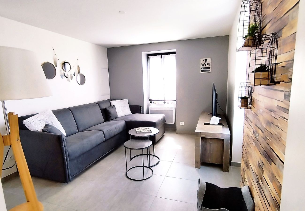 Appartement à Cranves-Sales - M47*Marquer* Beau T3 Scandinave 