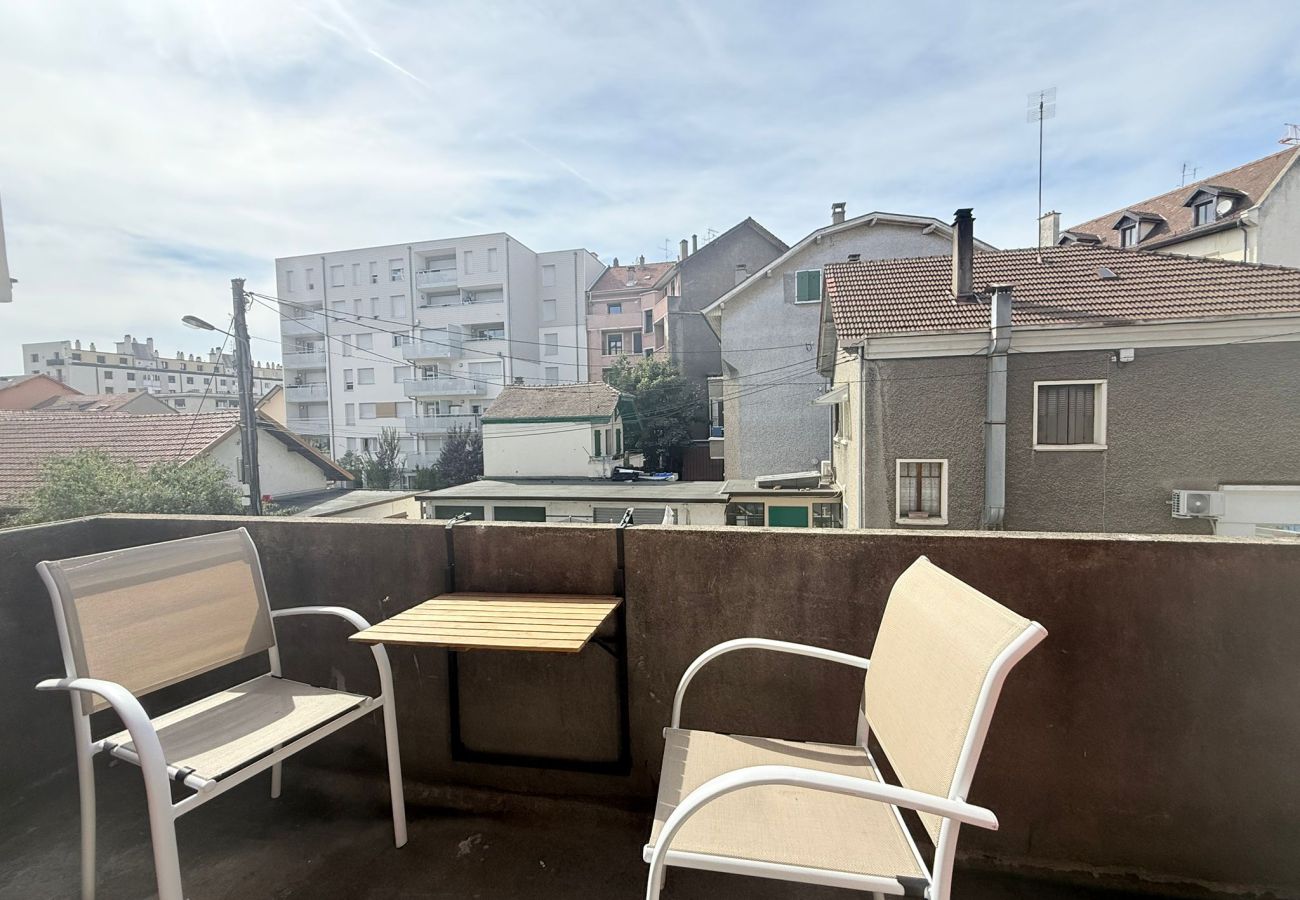 Studio à Annemasse - M92*Marquer  Faucigny 
