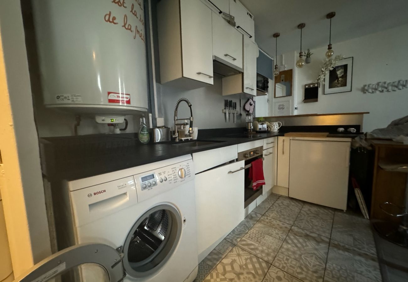 Appartement à Annemasse - M81*Marquer*T2 CARREL