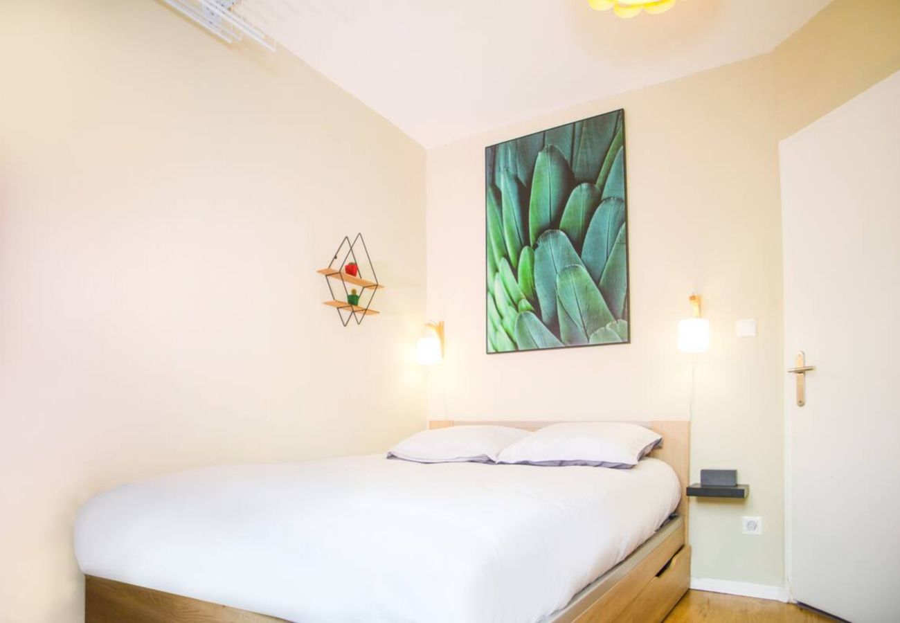 Appartement à Annemasse - M81*Marquer*T2 CARREL