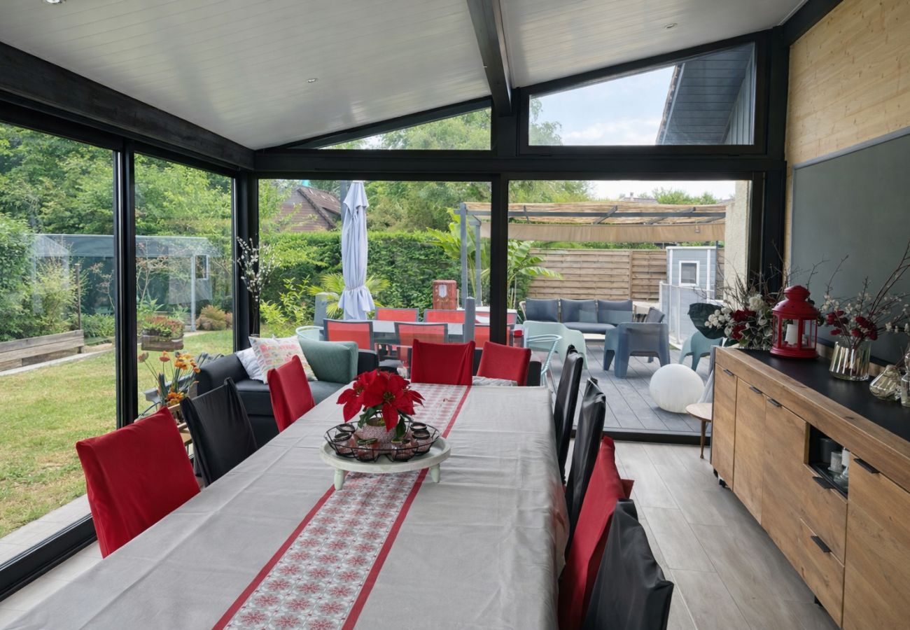 Maison à Annecy - jolie maison avec sauna et piscine