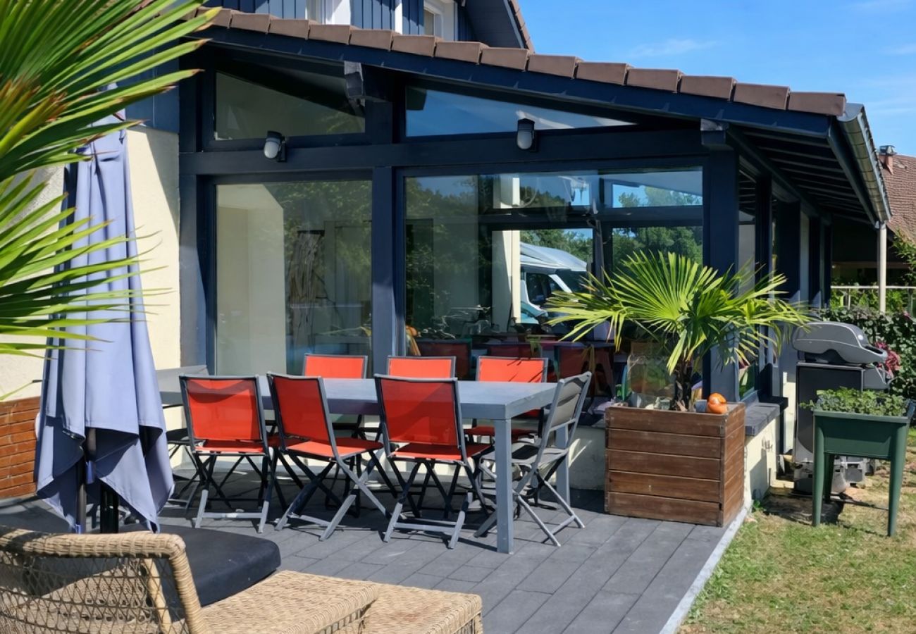 Maison à Annecy - jolie maison avec sauna et piscine