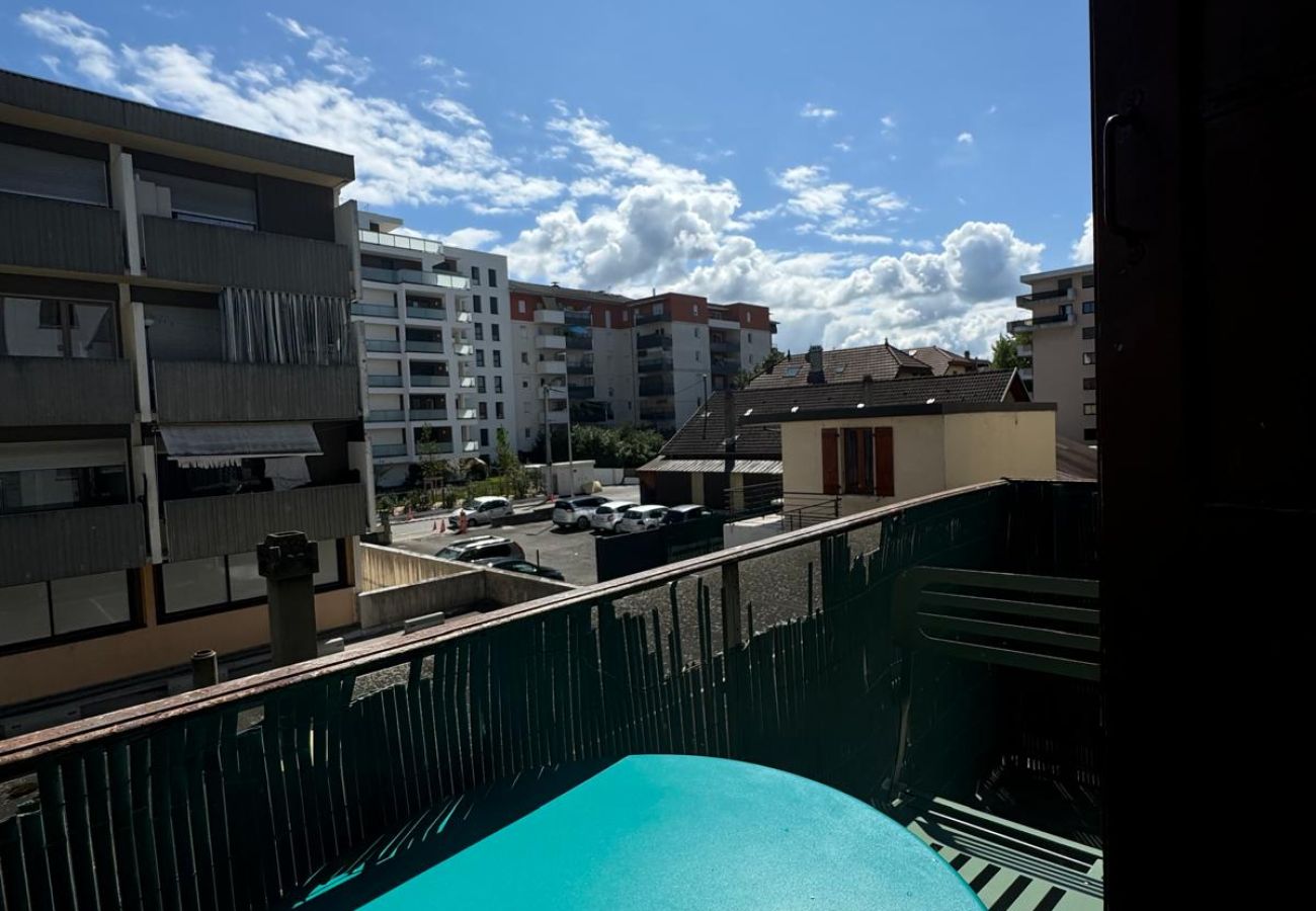 Studio à Annemasse - M98*Marquer* Studio avec balcon