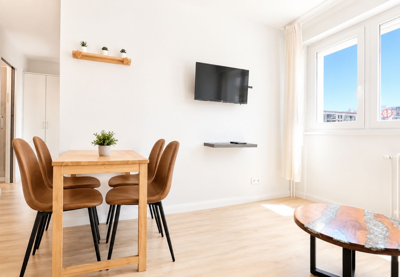 Appartement à Annemasse - M117 T2 calme, gare.
