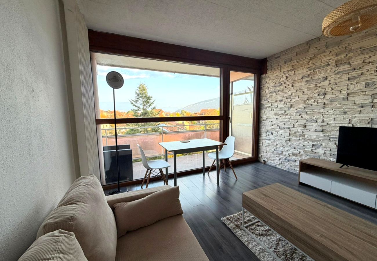 Studio à Gaillard - M127 *Marquer*