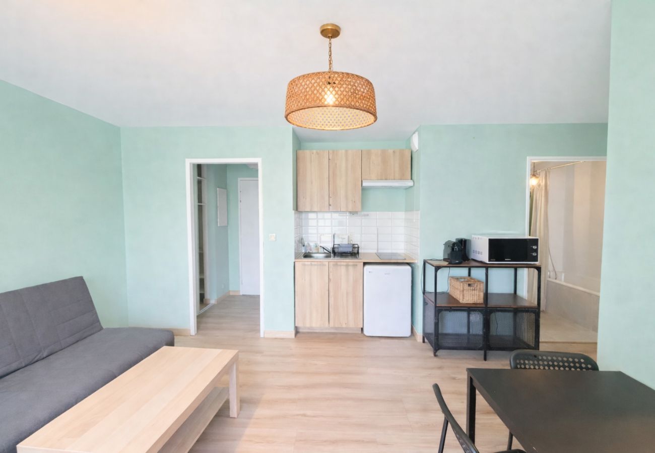 Studio à Gaillard - M131 Joli studio bien agencée